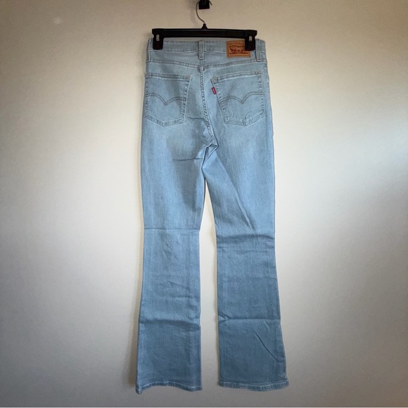NWOT/NEVER WORN - Levi's Light Blue Bootcut Jeans - Picture 3 of 4
